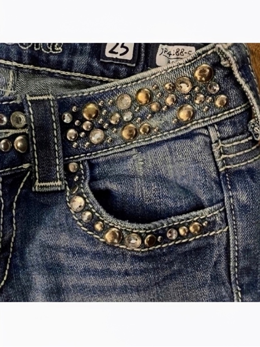 Gorgeous Vintage Miss Me Boot Jeans With Studded Pockets & Trim 31” Inseam